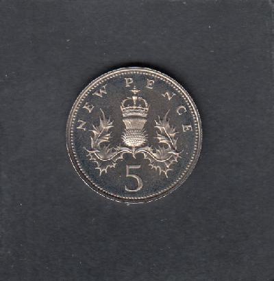 Beschrijving: 5 Pence ELIZABETH II